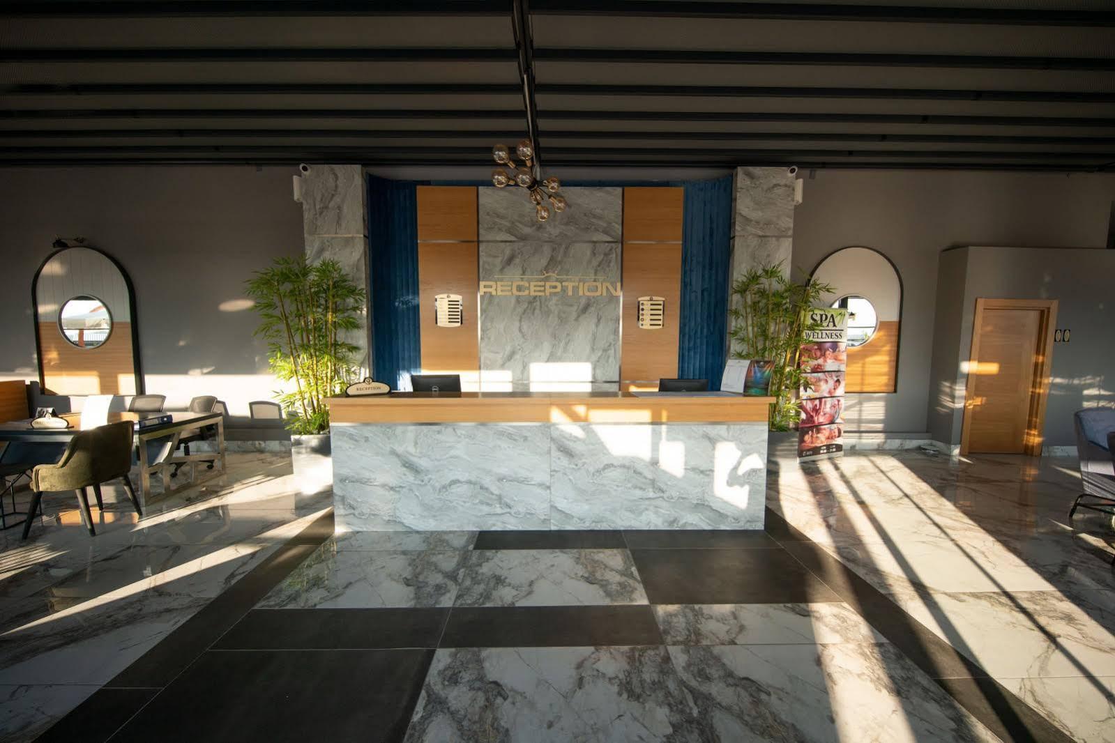 Otel Attalos Smart Lara Star