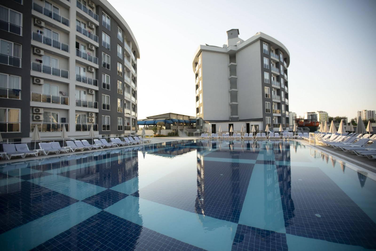 Otel Attalos Smart Lara Star 4*